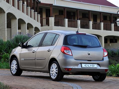 Check spelling or type a new query. RENAULT Clio 5 Doors specs & photos - 2009, 2010, 2011 ...