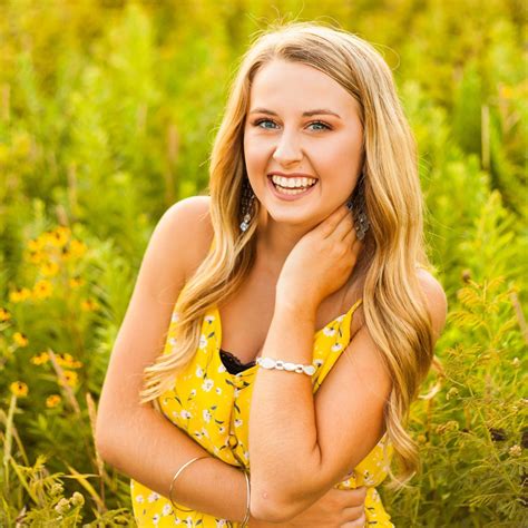 Lauryns Gorgeous Forest Park Senior Session Is One You Wont Want To