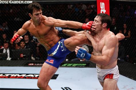 Luke Rockhold To Miss Title Defense With Wrist Injury Mma Fighting