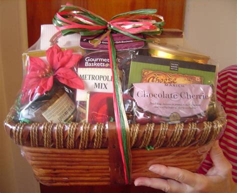 Gourmet Gift Baskets Review Classic Christmas Basket Beauty Cooks Kisses