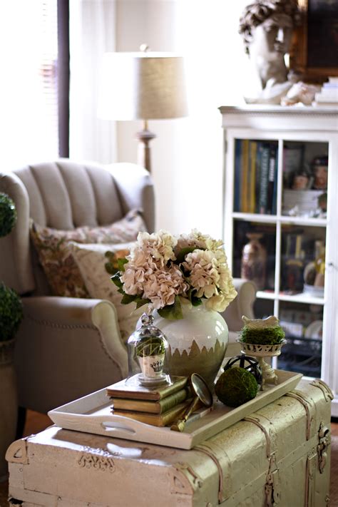 How To Style A Simple Coffee Table Vignette Styled Tray Ideas Coffee