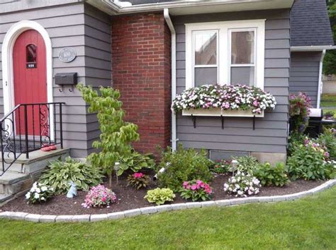 Your home will have the. Best flower bed ideas for flower gardens in front of house ...