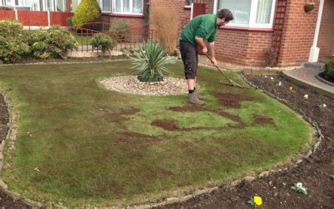 In this video, we tackle the task of leveling the uneven lawn with sand. Top-dressing - Green Man Lawn Care