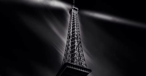 Eiffel Tower Manipulation