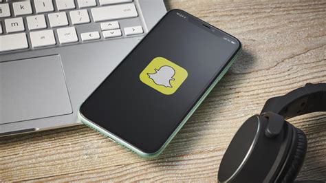 Get complete solutions snapchat keeps closing in this article, i have covered all about why does snapchat keeps crashing on iphone? Snapchat Will Eliminate 'Speed Filter' Connected to Fatal Car Crashes | Complex
