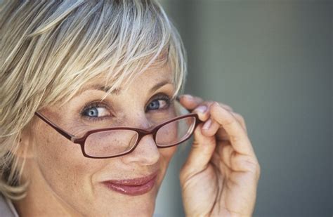 How To Wear Bte Hearing Aids With Glasses Livestrongcom