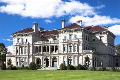 The Grandest Historic Mansions To Visit Across The United States