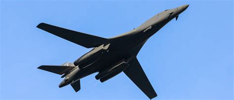 Us B 1 Bomber Crashes During Attempted Landing The Daily Caller