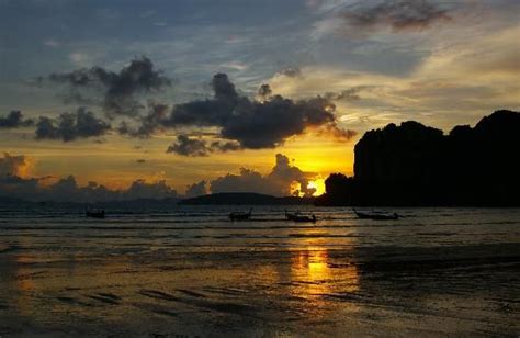 Sunset On Railay West Beach Krabi Thailand Railay Beach Railay