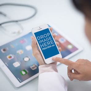 Download Placeit - Professional iPhone Mockups