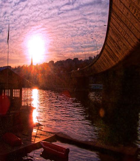 8 видео 9 283 просмотра обновлен 14 сент. Paris Sunset | Curve e distorte linee riempono acqua ...