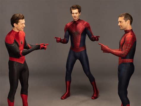 Andrew Garfield Doesnt Think Tobey Maguire Wore A Fake Butt In Nwh