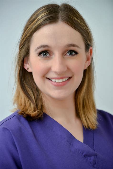 Rebecca MasonDental Surgeon – The Albion Clinic