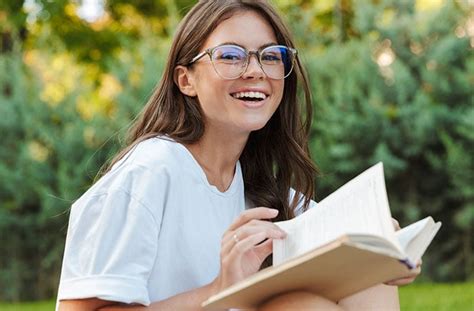 How To Choose Reading Glasses Bazaar Daily