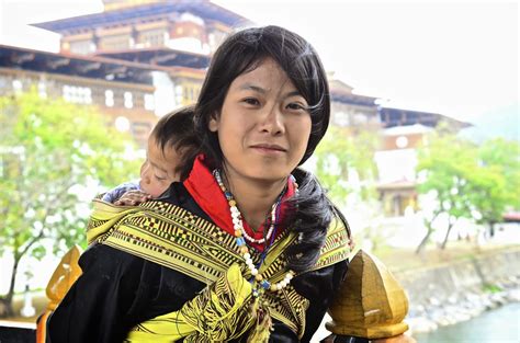 Viva La Voyage The Lovely People Of Punahka Bhutan