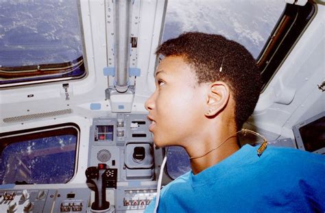 Humanoidhistory “ Astronaut Mae Jemison First African American Woman