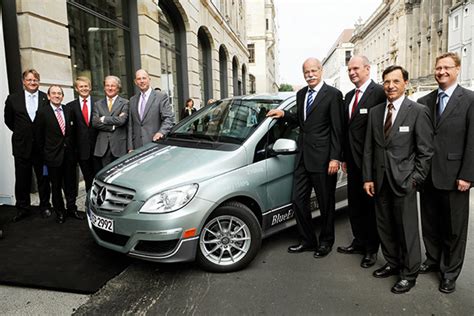 Daimler präsentierte 2009 Zukunft der Mobilität Wo Energie fließt