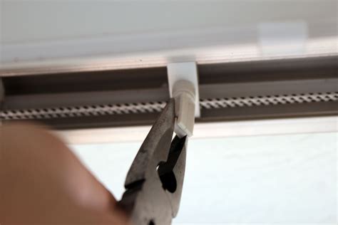 How To Replace Vertical Blind Clips Hunker Replace Vertical Blinds