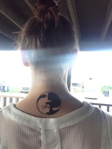 20 Minimalist Brands That Cats Put On Their Humans | DeMilked