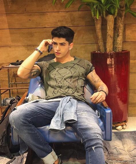 Henrique Lima Henriquelima • Fotos E Vídeos Do Instagram Hot Mexican Men Muscle Body