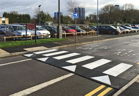 Raised Road Tables Rubber Raised Zebra Pedestrian Crossings