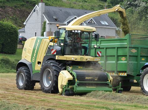 Which Self Propelled Forage Harvesters Are Irish Contractors Buying