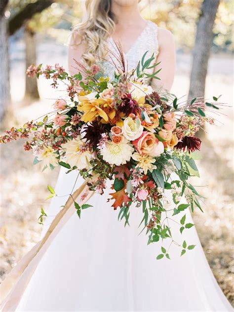 10 Awesome Autumn Wedding Bouquets Youll Love