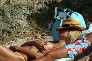 Heidi Klum Sunbathing Topless Celebrity Oops The Best Celeb Wardrobe Malfunctions