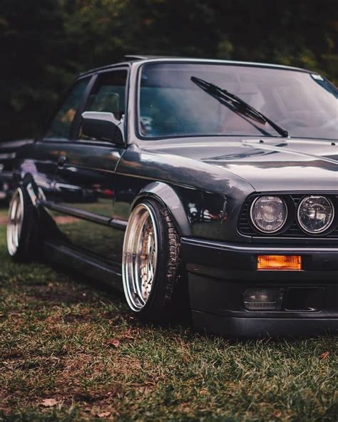 Bmw e30 318i m40 supercharged. e30 Mafia on Instagram: "#twodoortuesday Owner: @alexv_e30 📸: @rassva #e30 #e30mafia #e30porn # ...