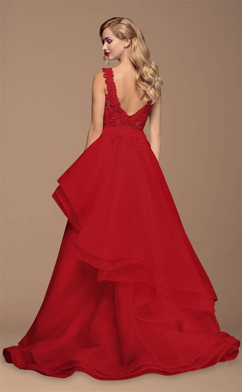 Rot ist ein zeichen von wärme und liebe. Rotes Ballkleid/Brautkleid | Samyra Fashion