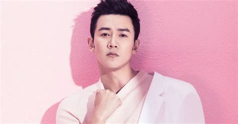 Fue integrante de la banda jpm y del grupo «lollipop». Actor: Lu Yi | ChineseDrama.info