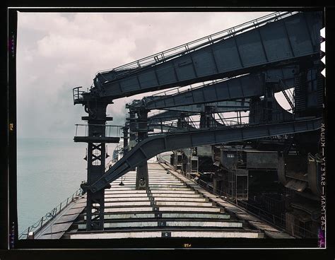 Pennsylvania Rr Ore Docks Unloading Iron Ore From A Lak Flickr