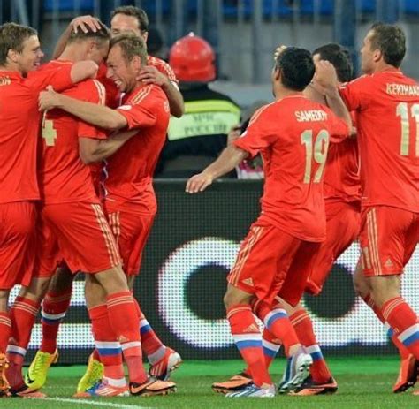 Today / 18:45 build a bet. Fußball-WM: Qualifikation: Russland zieht an Portugal ...
