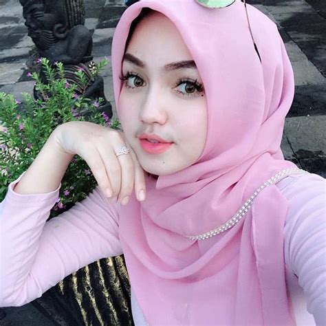 Dunia fashion di indonesia tengah berkembang. Wanita Muslimah Anime Hijab Cantik - Anime Hijab