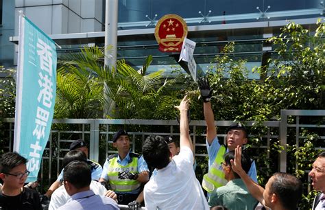 Hong Kong March Against Booksellers Detentions By Chinese