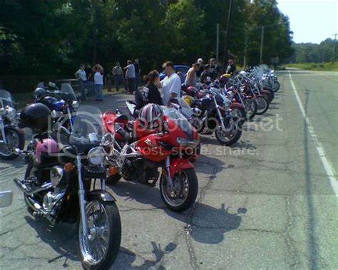 A motorcycle cruiser mimics the type of motorcycle found on the road between the 1930s and the 1960s. More Power Cruiser vs Sportbike - Honda Shadow Forums ...