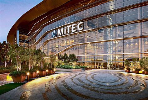 We're not satisfied unless you smile! MITEC - Ruang Pameran Terbesar Di Malaysia | RAFZAN TOMOMI ...