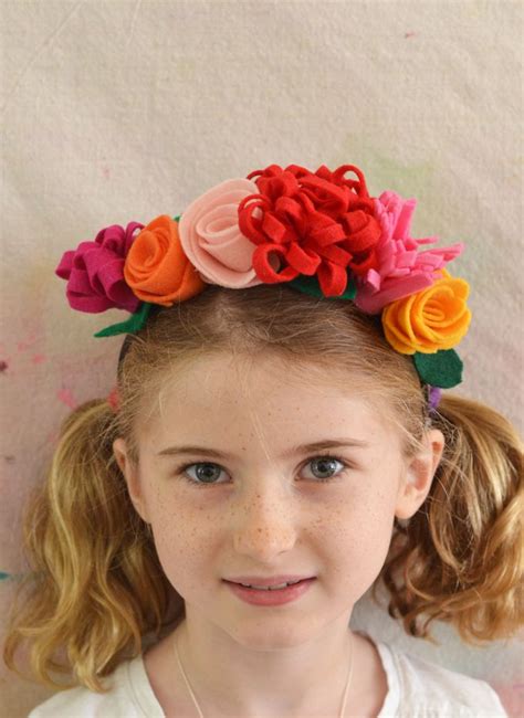 Make Frida Kahlo Flower Crowns From Felt And A Headband Felt Crafts