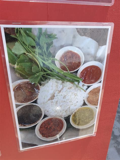 Saat saya ke mall di jogja, semisal di lippo atau. WANDERLUST DJ: Kedai Makan Rumah Rasa, Bangi