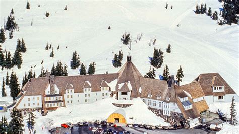 Timberline Lodge And Ski Area Sandy Oregon Book Tickets And Tours