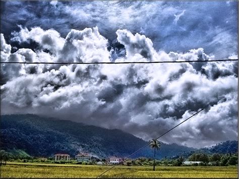 Keluarkan peringatan dini cuaca ekstrem yogya ini imbauan bmkg. langkawi clouds..ramalan cuaca hari ini hujan | gigibiru ...