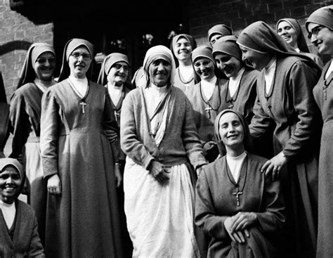 Madre Teresa Di Calcutta La Suora Dei Poveri Diventa Santa La Repubblica