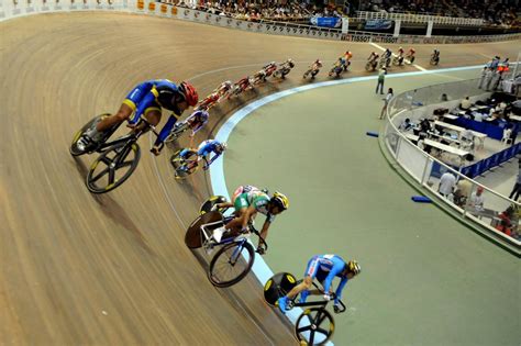 'baanwielrennen' komt voor in de spellingwoordenlijst van. UCI Track Cycling World Cup heads to Colombia