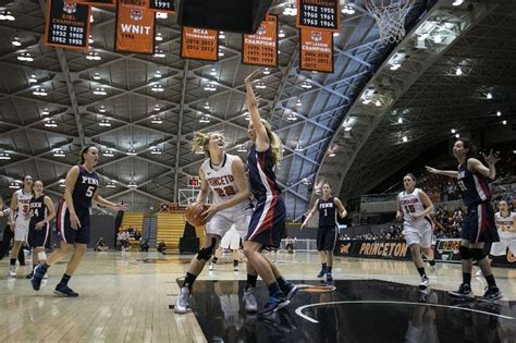 Princeton Universitys Womens Basketball Team Squanders Chance At Ivy
