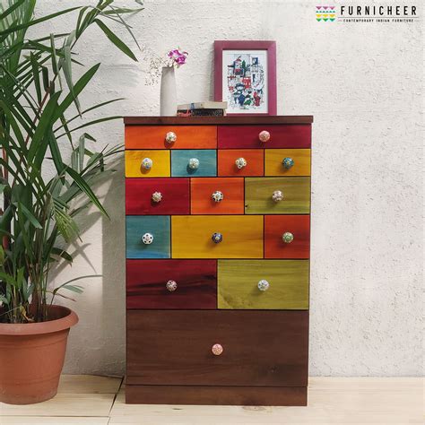 Solid Wood Contemporary Chest Of Drawers With Multicolor Pu Finish On The Fascia And Ceramic