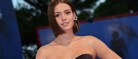 Adèle Exarchopoulos explique pourquoi elle ne montre ...