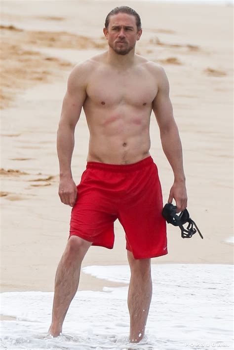 Shirtless Charlie Hunnam In Hawaii Pictures 2018 Popsugar Celebrity