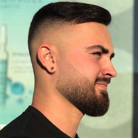 short hair with beard mens hairstyles with beard cool hairstyles for men mens haircuts fade