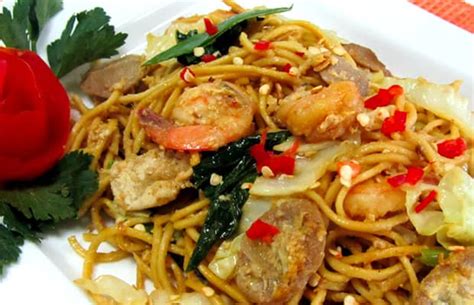 Bakso menjadi panganan yang mudah dijumpai. Resep Membuat Mie Goreng Spesial Enak Lezat