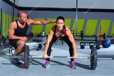 Gym Personal Trainer Man With Weight Lifting Bar Woman — Stock Photo
